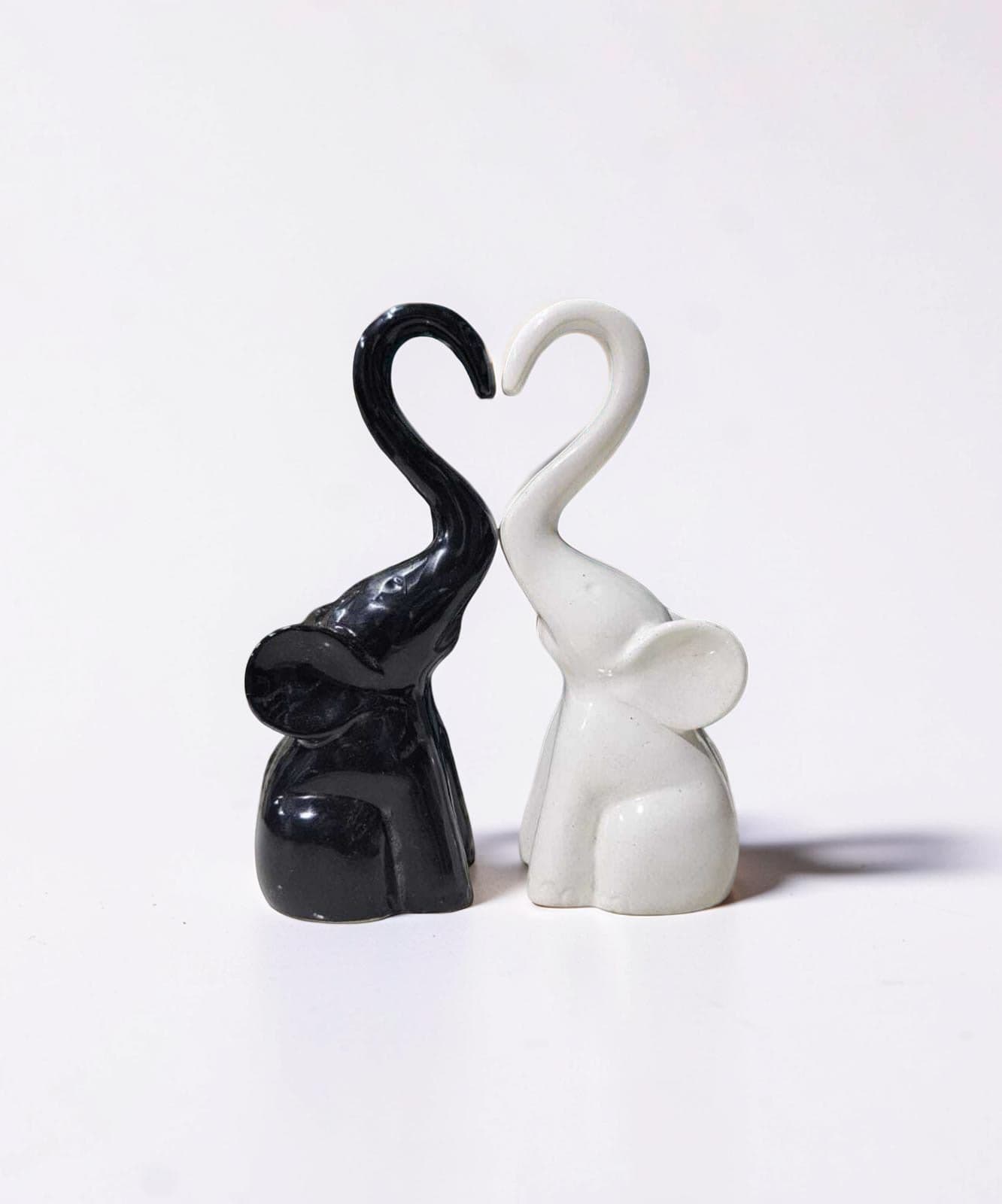 Love Elephants Pair